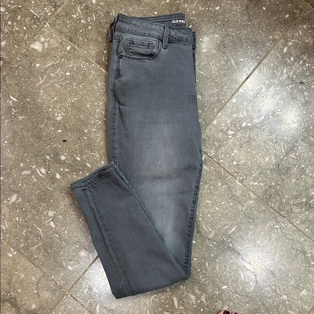 Old Navy women’s Rockstar Skinny Jeans